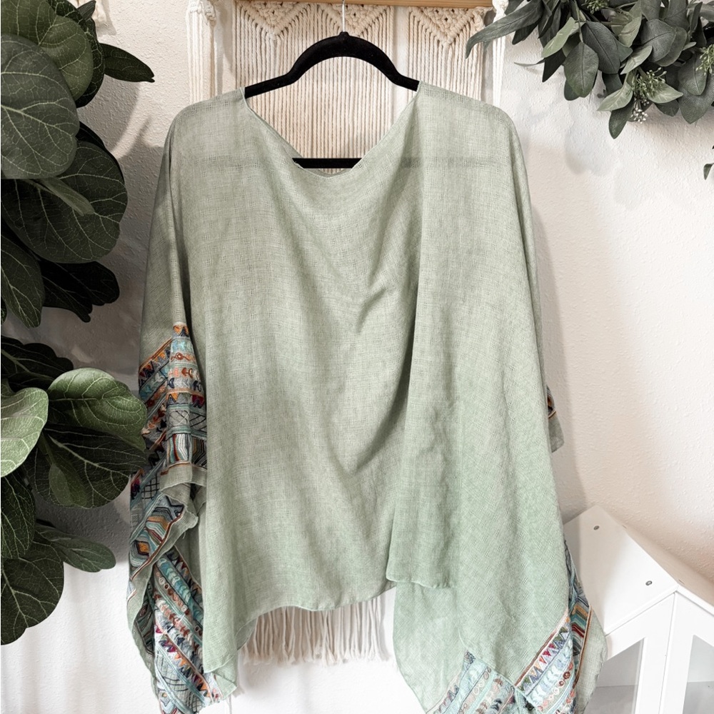 Three Bird Nest Mint Green Embroidered Sleeve Tunic